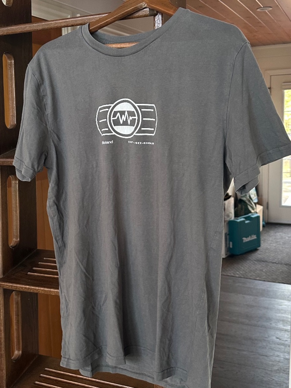 Men's - ROLAND SP-404 MkII Creative Sampler and Effector T-Shirt - RARE - Size L - Picture 4 of 13